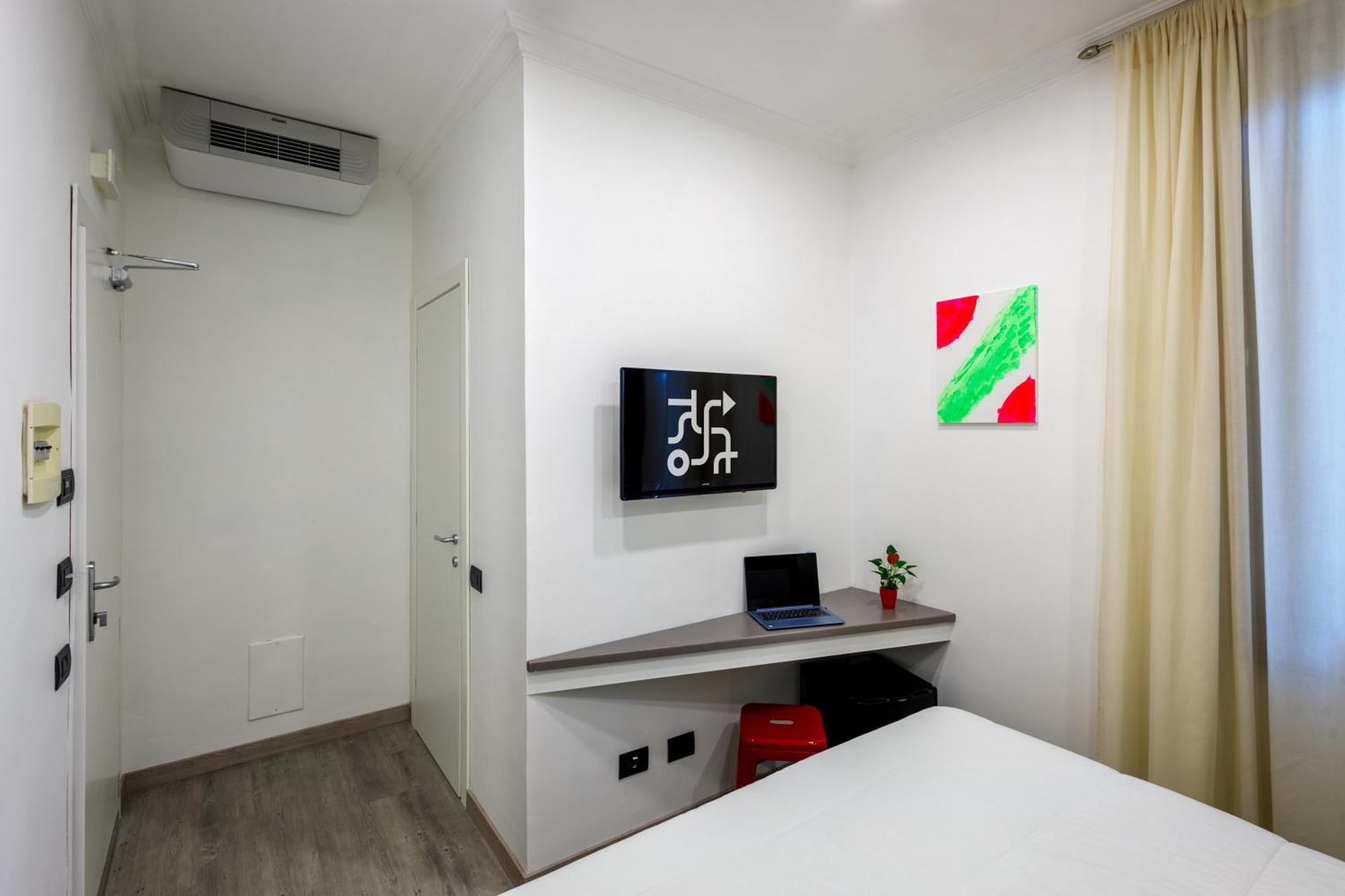 רומא Crossroad Hotel מראה חיצוני תמונה